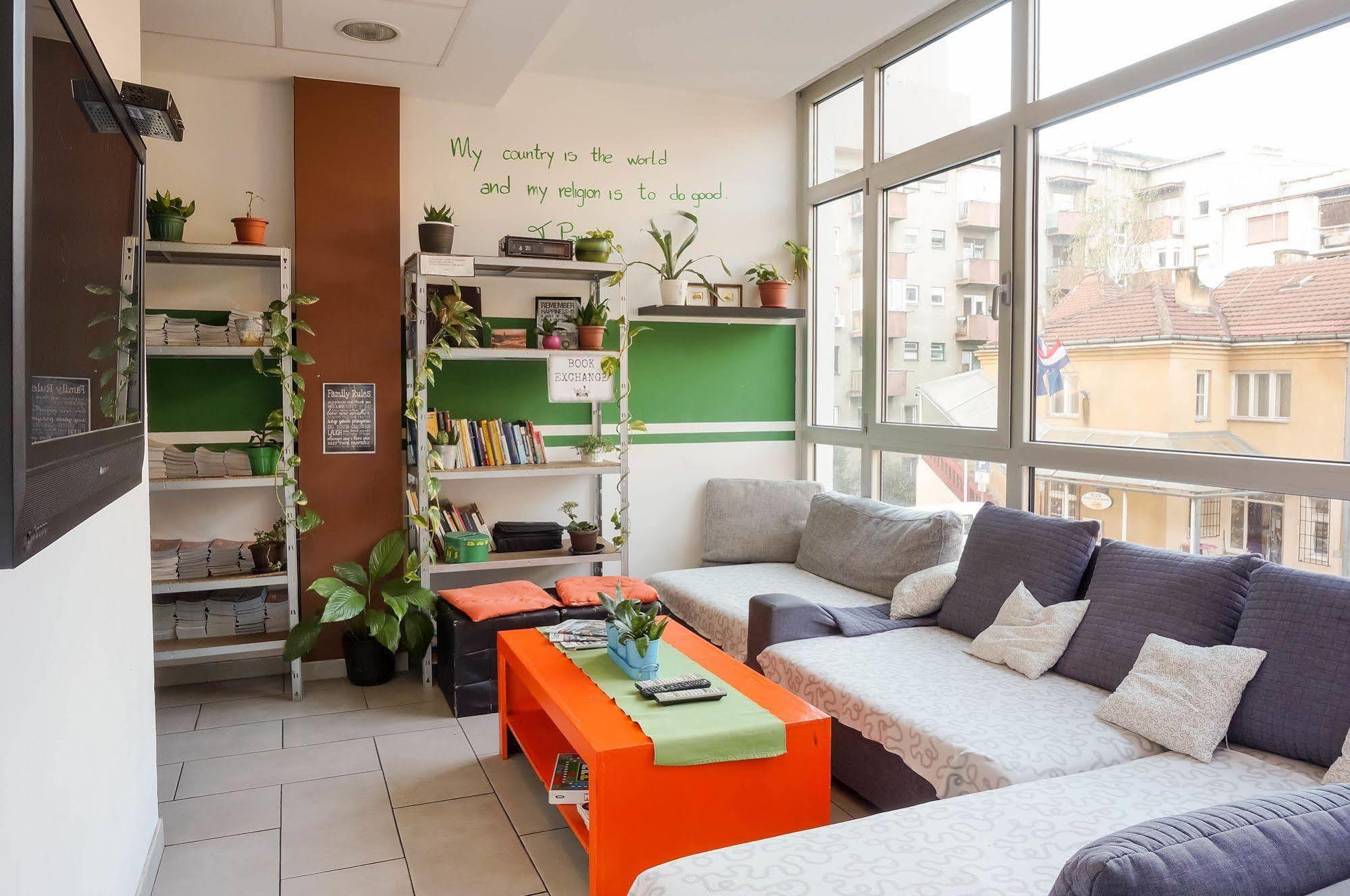Funk Lounge Hostel Zagreb Buitenkant foto